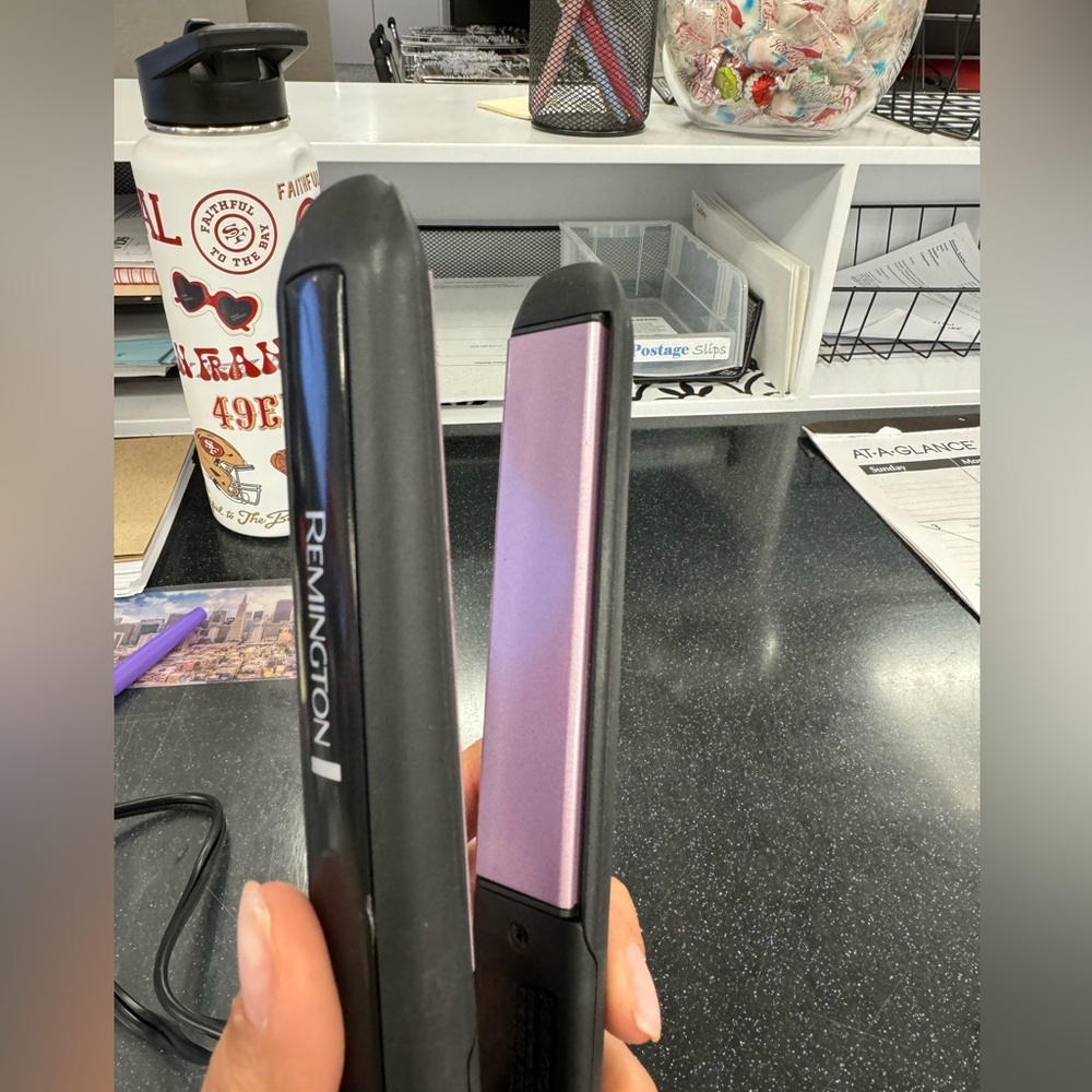Remington flat iron